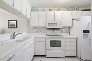 414 Cerromar Cir S, Venice, FL 34293 - Photo 14