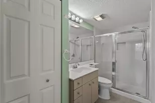 902 Addington Ct, Venice, FL 34293 - Photo 38