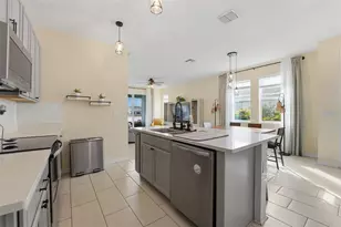 1770 Woodleaf Hammock Ct, Lakewood Ranch, FL 34212 - Photo 10