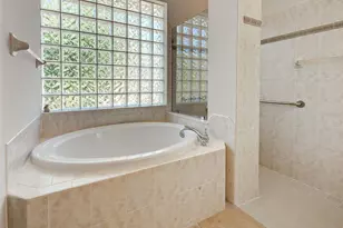 445 Marsh Creek Rd, Venice, FL 34292 - Photo 28