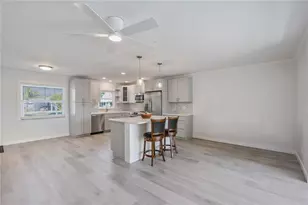 825 White Cap Cir, Venice, FL 34285 - Photo 16