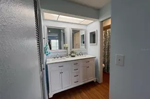 259 Fenwick Dr, Venice, FL 34285 - Photo 14