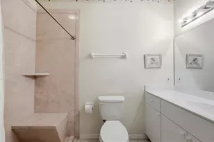 404 Gondola Park Dr, Venice, FL 34292 - Photo 24