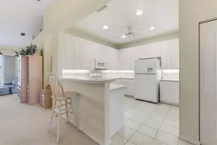 404 Gondola Park Dr, Venice, FL 34292 - Photo 12