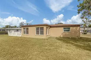 1215 Mango Ave, Venice, FL 34285 - Photo 32