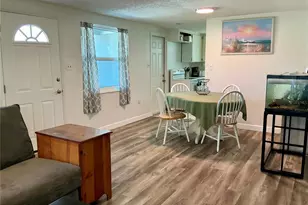 3020 Hawthorne St, Sarasota, FL 34239 - Photo 8