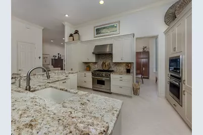 300 Stone Briar Creek Drive, Venice, FL 34292 - Photo 10