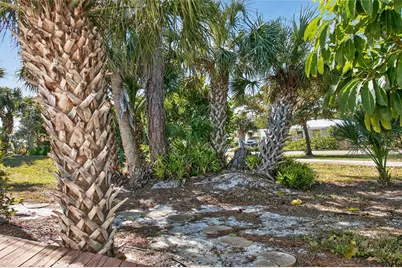 703 S Green Circle, Venice, FL 34285 - Photo 32
