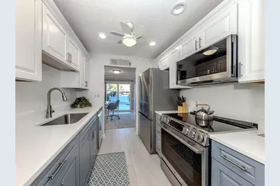 500 The Esplanade N #102, Venice, FL 34285 - Photo 4