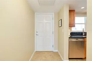 104 Capri Isles Blvd, Venice, FL 34292 - Photo 4