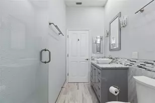 757 Pond Lily Way, Venice, FL 34293 - Photo 18