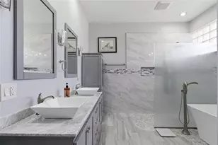 757 Pond Lily Way, Venice, FL 34293 - Photo 16