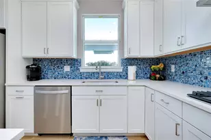 10125 Beachwalk Dr, Englewood, FL 34223 - Photo 24