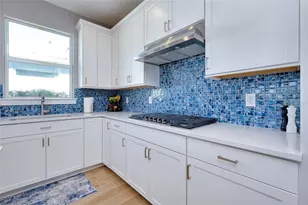 10125 Beachwalk Dr, Englewood, FL 34223 - Photo 20