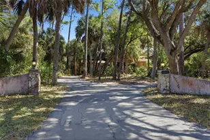 1066 Conover St, Port Charlotte, FL 33952 - Photo 2