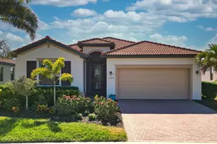 10475 Medjool Dr, Venice, FL 34293 - Photo 2
