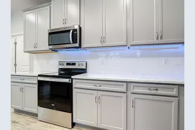 11682 Sistine Lane, Venice, FL 34293 - Photo 14