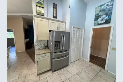 549 Warwick Lane, Venice, FL 34293 - Photo 8