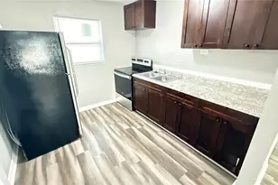 806 E Robles St, Tampa, FL 33602 - Photo 4