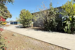 806 E Robles St, Tampa, FL 33602 - Photo 2