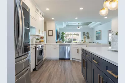 9010 Kingsbury Place, Bradenton, FL 34212 - Photo 8