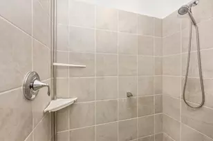 12240 Wellen Golf St, Venice, FL 34293 - Photo 32