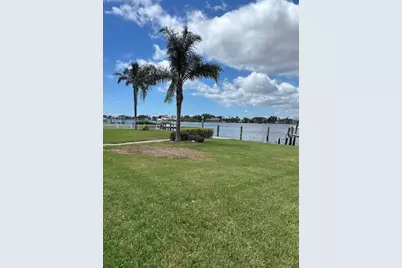 436 Bayshore Drive, Venice, FL 34285 - Photo 8