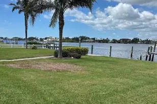 436 Bayshore Dr, Venice, FL 34285 - Photo 8