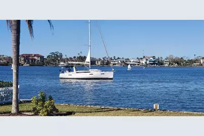 436 Bayshore Drive, Venice, FL 34285 - Photo 1