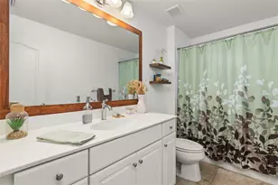 6404 Autumn Woods Way, Sarasota, FL 34243 - Photo 16