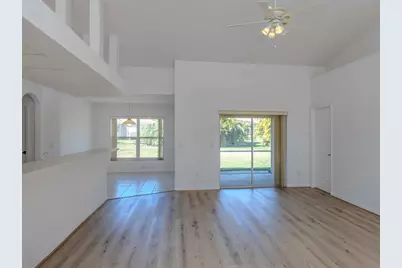 123 Venice Palms Boulevard, Venice, FL 34292 - Photo 8