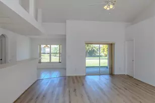 123 Venice Palms Blvd, Venice, FL 34292 - Photo 8