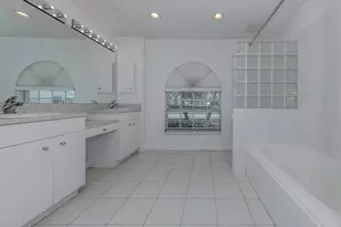 123 Venice Palms Blvd, Venice, FL 34292 - Photo 22