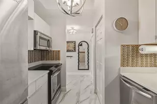 3730 Cadbury Cir, Venice, FL 34293 - Photo 12