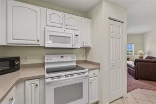 3730 Cadbury Cir, Venice, FL 34293 - Photo 12