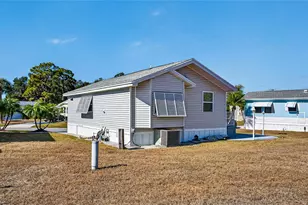 204 Crown Point Dr, Nokomis, FL 34275 - Photo 38