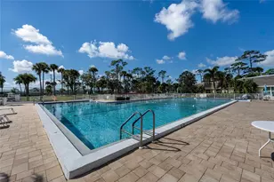 204 Crown Point Dr, Nokomis, FL 34275 - Photo 16