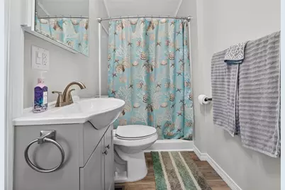 204 Crown Point Drive, Nokomis, FL 34275 - Photo 6