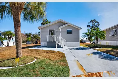 204 Crown Point Drive, Nokomis, FL 34275 - Photo 2