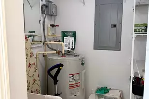 1801 Auburn Lakes Cir, Venice, FL 34292 - Photo 22