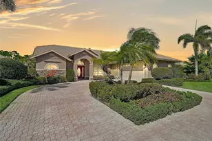 4350 Natale Dr, Venice, FL 34293 - Photo 2