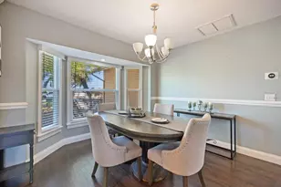 1627 Del Monte Ct, Venice, FL 34293 - Photo 10