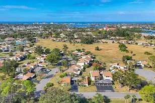 680 White Pine Tree Rd, Venice, FL 34285 - Photo 24