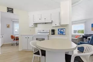 499 Longwood Dr, Venice, FL 34285 - Photo 6