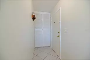 649 Tamiami Trail S, Venice, FL 34285 - Photo 4