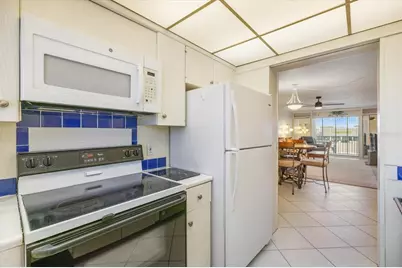 649 Tamiami Trail S #301, Venice, FL 34285 - Photo 12