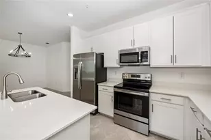 12180 Wellen Golf St, Venice, FL 34293 - Photo 14