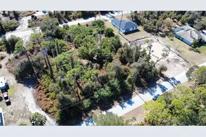 17213 Fallkirk Avenue, Port Charlotte, FL 33954 - Photo 4