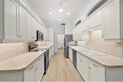 121 Amora Avenue, Venice, FL 34285 - Photo 18