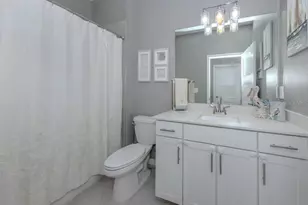 11450 Burgundy Dr, Venice, FL 34293 - Photo 32